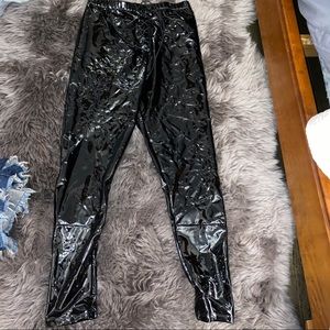 Faux leather triangle leggings